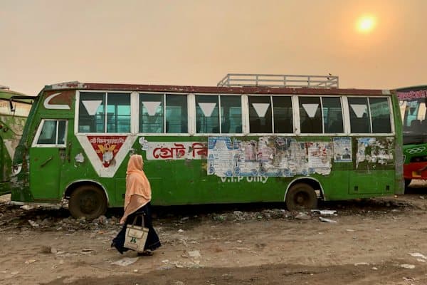 কোস্টার / মিনিবাস ভাড়া